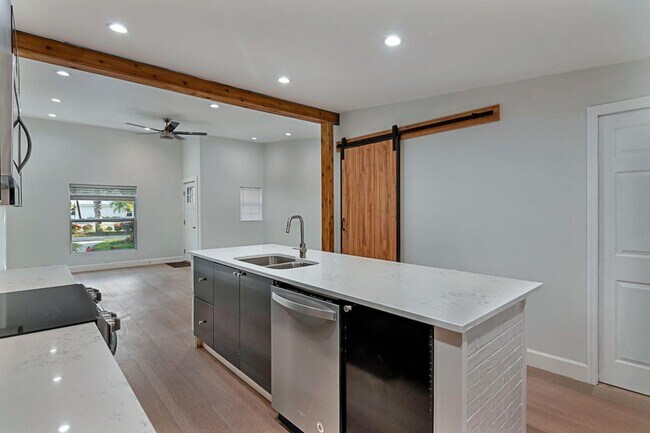 Foto del edificio - 959 SW 18th St