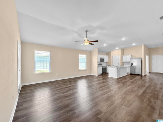 Building Photo - 1171 Hayward Lp