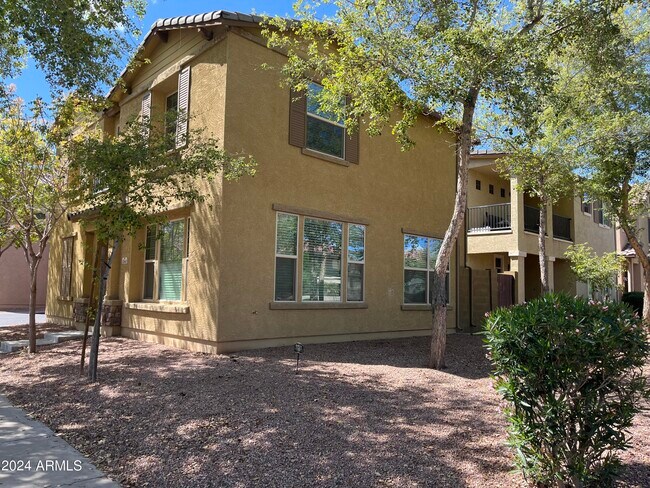Foto del edificio - 1360 S Ponderosa Dr