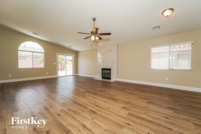 Foto del edificio - 6713 Arctic Breeze St