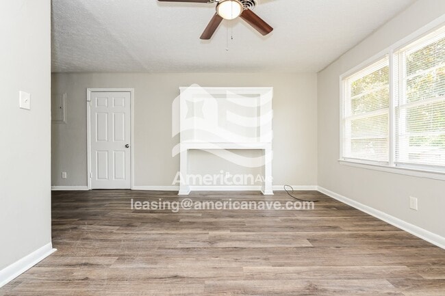 Foto del edificio - 4902 Gardiner Dr