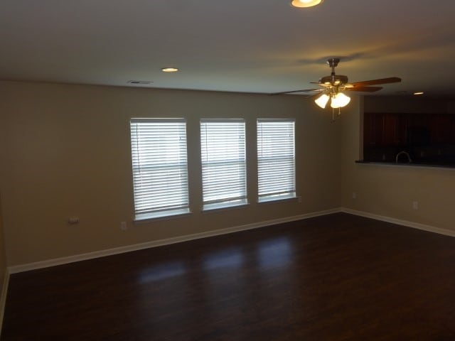 Building Photo - 1100 Briar Rose Ln