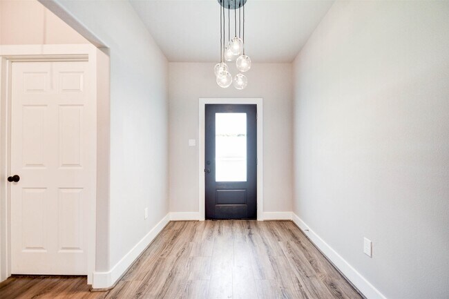 Foto del edificio - 6731 New York St