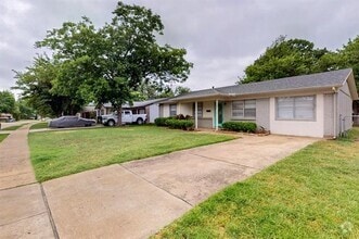 Building Photo - 1321 Crestridge Dr