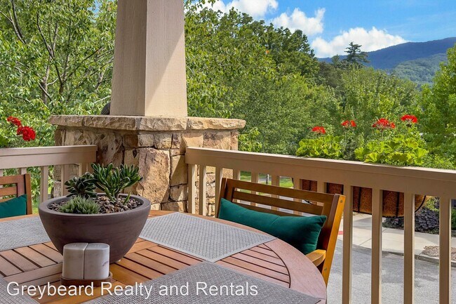Foto del edificio - 2 br, 3.5 bath House - 14 Fitzgerald Rd