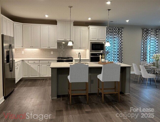 Building Photo - 8807 Chapel Grove Crossing Dr