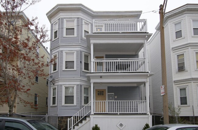 Building Photo - 39 Sudan St