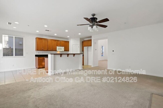 Foto del edificio - 2446 Mojave Dr