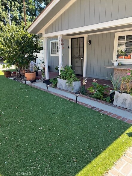 Foto del edificio - 13455 Bradley Ave