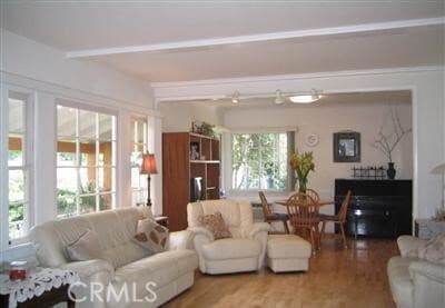 Building Photo - 9658 Live Oak Ave