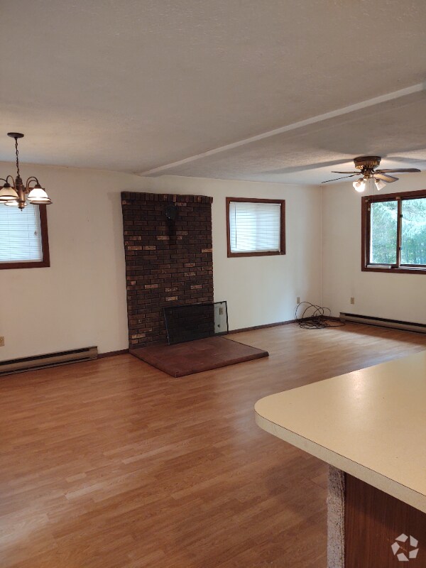 Mushroom Farm Apartments under 500 Tobyhanna, PA 2 Rentals