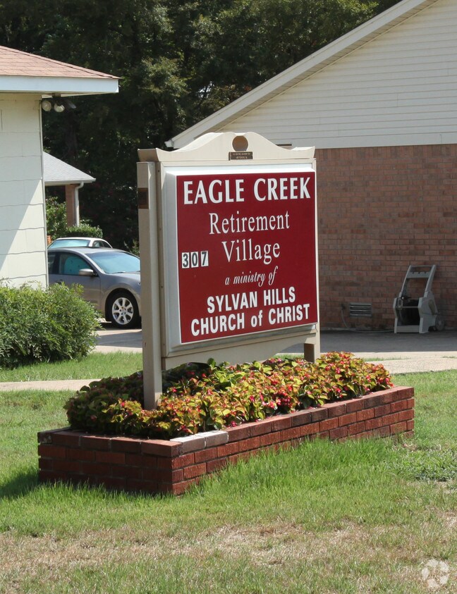 Building Photo - Eagle Creek