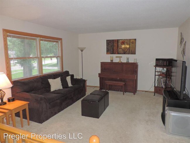 Foto del edificio - 4 br, 2 bath House - 1716 Rainbow Dr