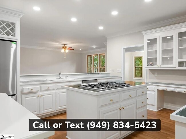 Building Photo - 900 Neely Farm Dr
