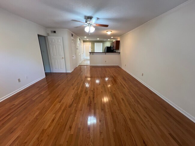 Foto del edificio - 2 Bed 2 Bath Condo