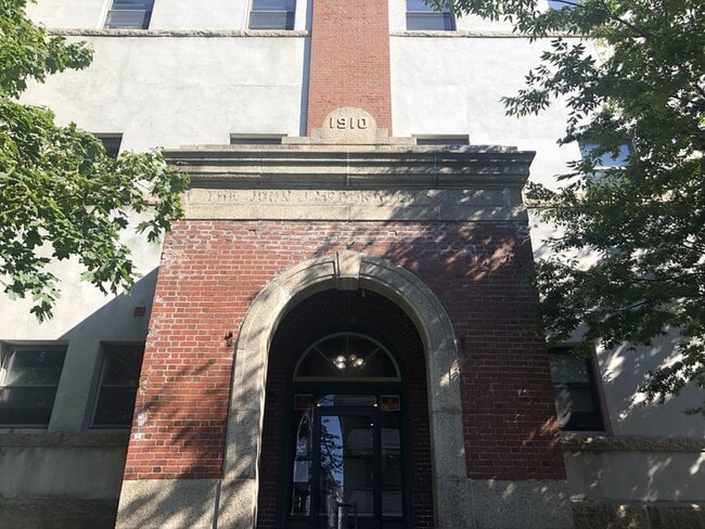 Photo - 260 Fountain St Apartment