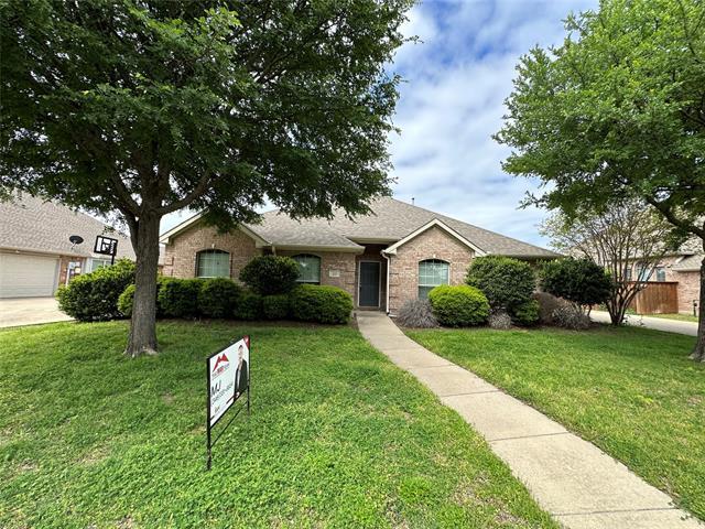 Primary Photo - 320 Cave River Dr