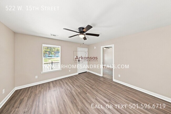 Building Photo - 522 W 15th St