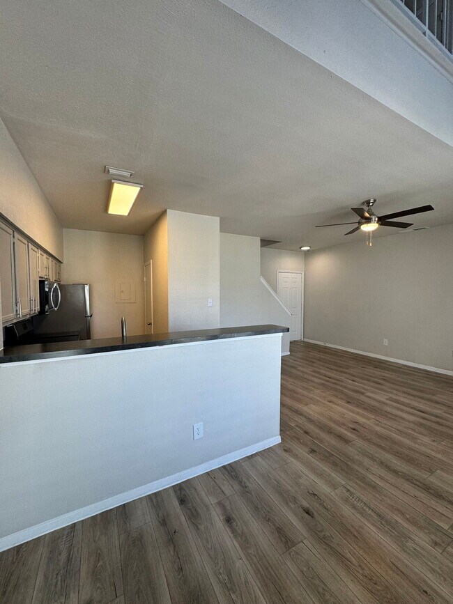 Building Photo - 5136 Ledgestone Dr