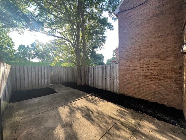 Foto del edificio - 169 Brandywine Dr