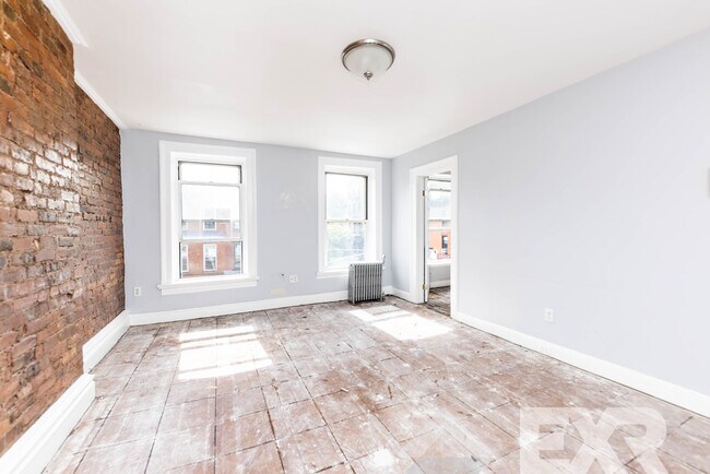 Building Photo - 104 5th Ave