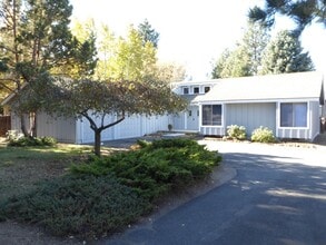 Building Photo - 61591 SE Orion Dr