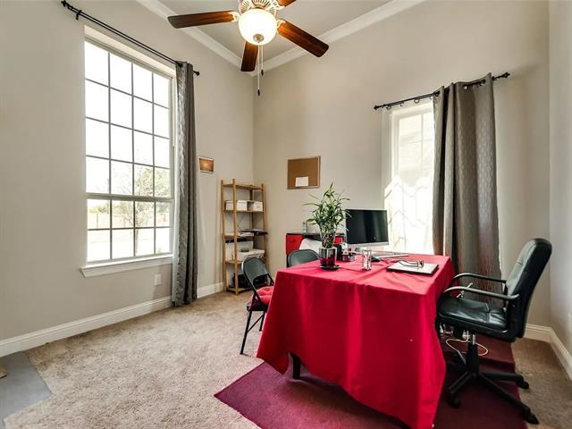 Foto del edificio - 1113 Steele Ln