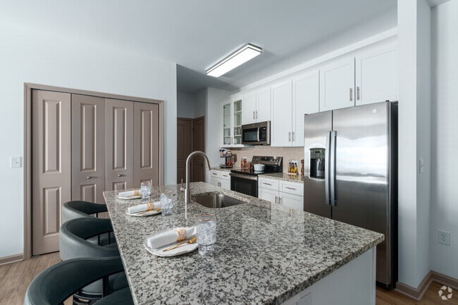 2BR, 2BA w/ Den – 1,245SF - Kitchen - eleven33