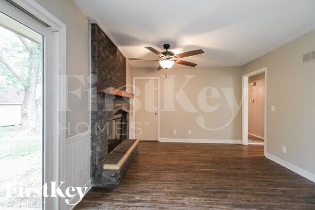 Foto del edificio - 9805 NW South View Cove