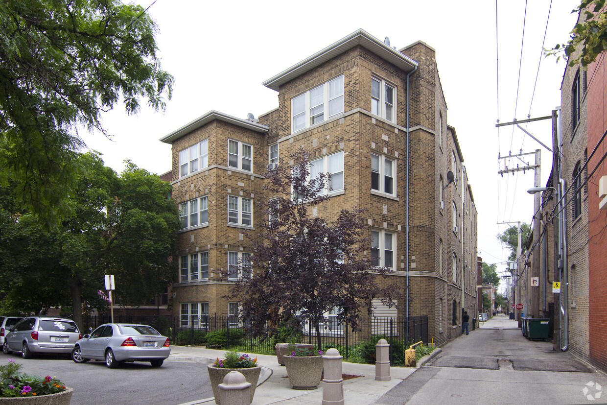 Building Photo - 2313 W Giddings St