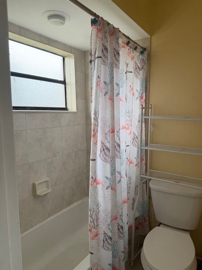 Foto del edificio - 2521 NW 56th Ave