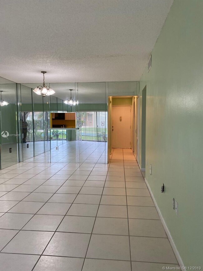 Building Photo - 8261 SW 128th St