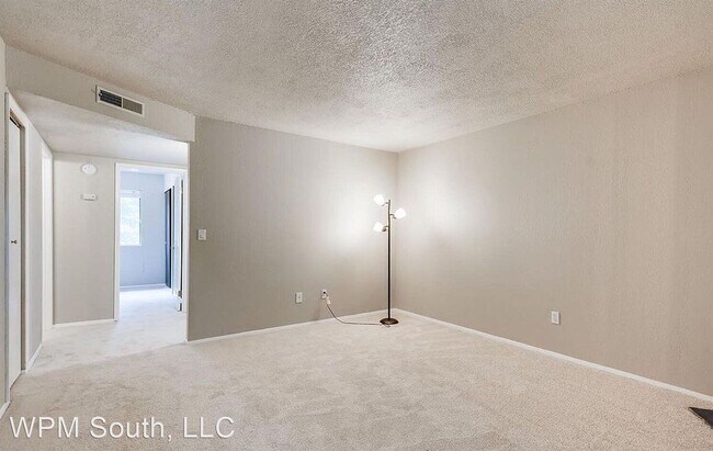 Building Photo - 1 br, 1 bath House - 12021 100th Ave NE #3C