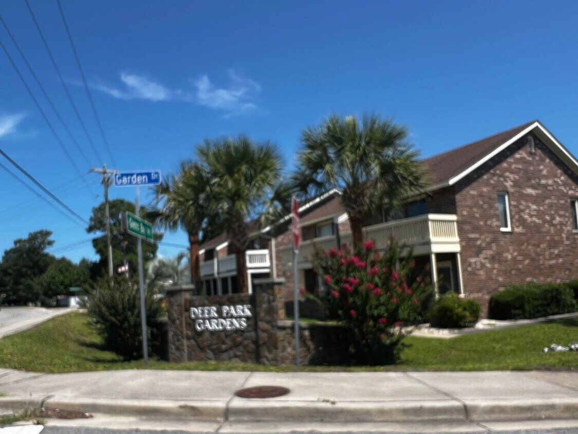 Primary Photo - 2-Bedroom, 2-Bath Townhouse