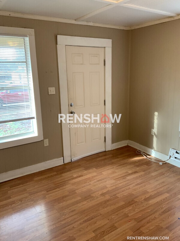 Building Photo - 1306 W Countryman St