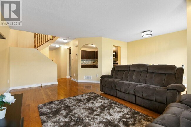 Building Photo - 415 Galatina Way