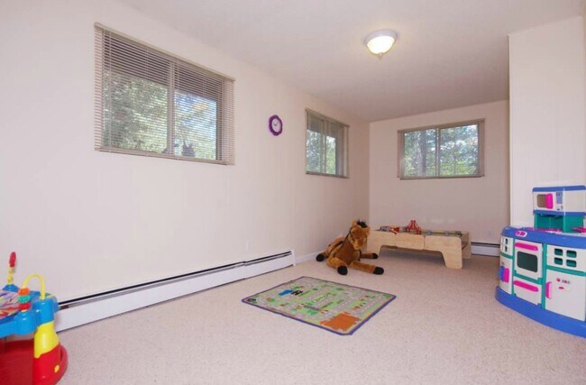 Dormitorio 4 / Oficina - 1321 Browning Avenue