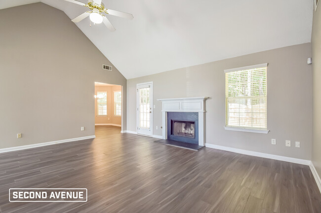Building Photo - 277 Ermines Way
