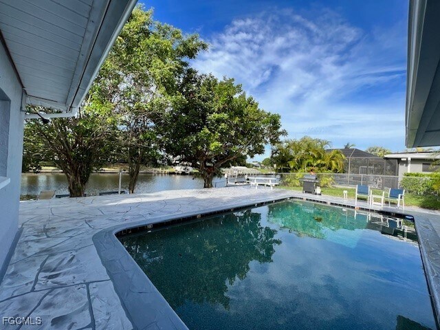 Foto principal - 1518 SE 32nd St