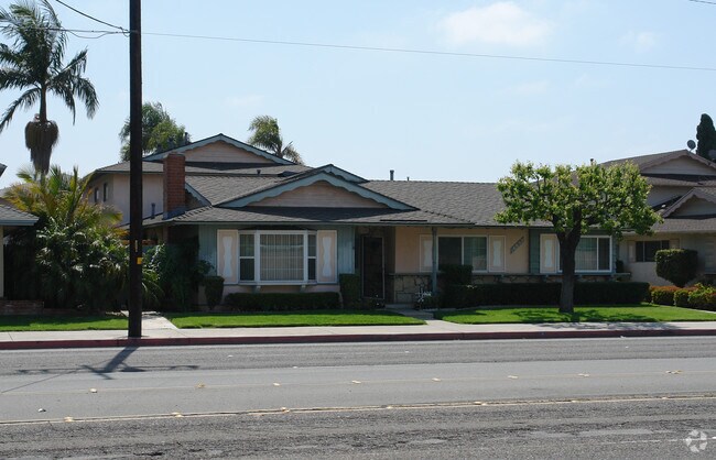 Foto del edificio - 16652 Goldenwest St