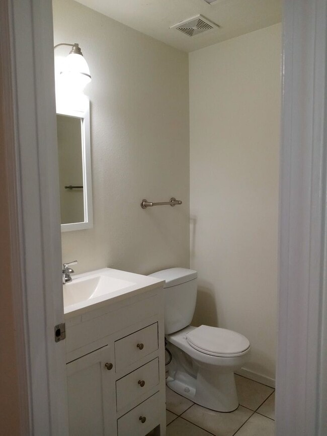 Building Photo - AFFORDABLE!!!