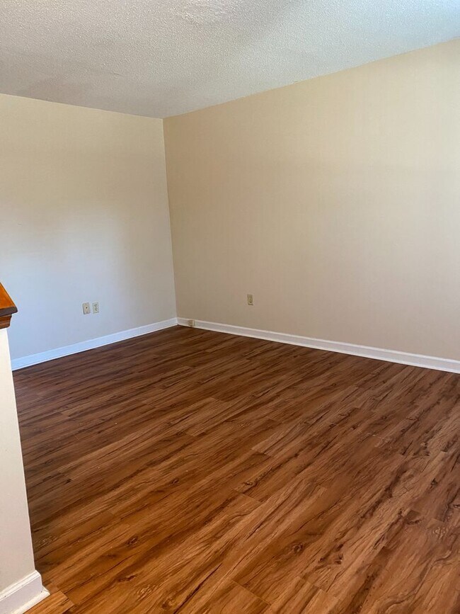 Foto del edificio - 1411 Brockman Cir