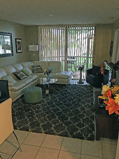 Building Photo - 3138 Via Poinciana