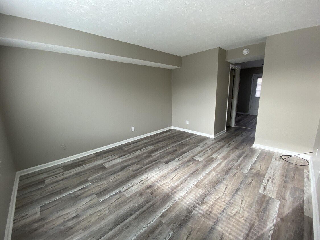 Foto principal - 908 Villa Dr