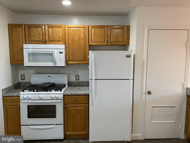 Foto del edificio - 3318 Banneker Dr NE