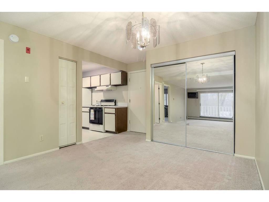 Primary Photo - 1601 North Innsbruck Drive, Unit 373
