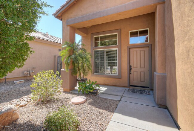 Building Photo - 10453 E Hillery Dr