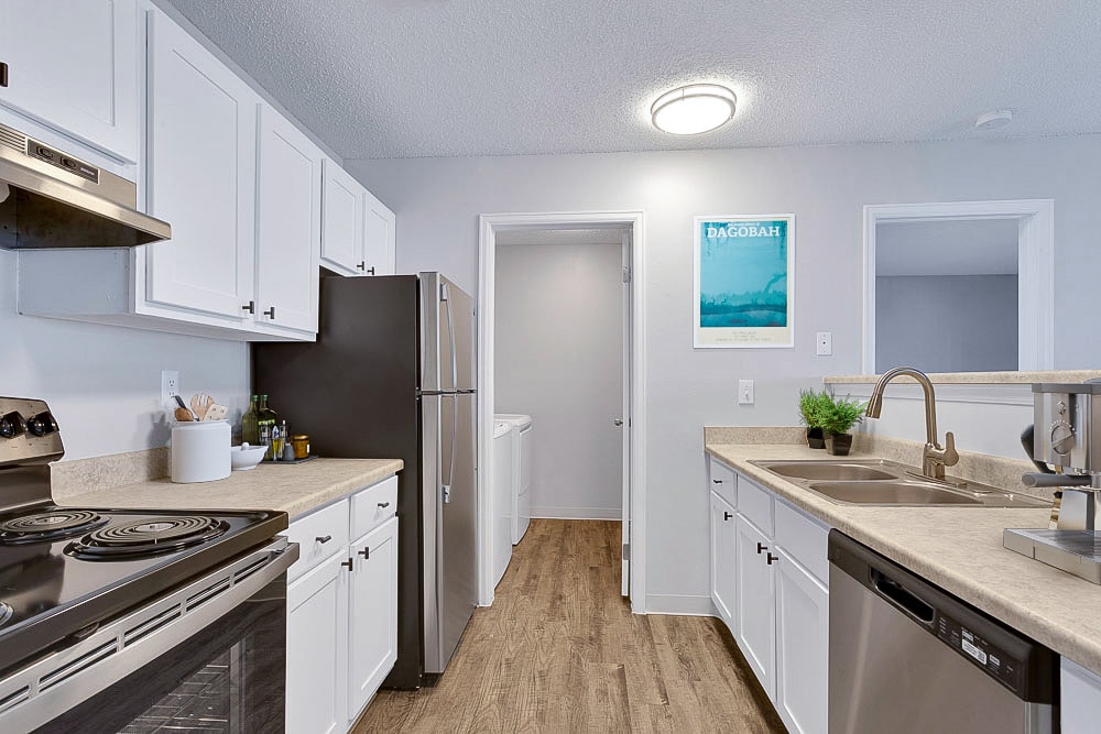 Cheyenne Crest Apartments in Colorado Springs, CO