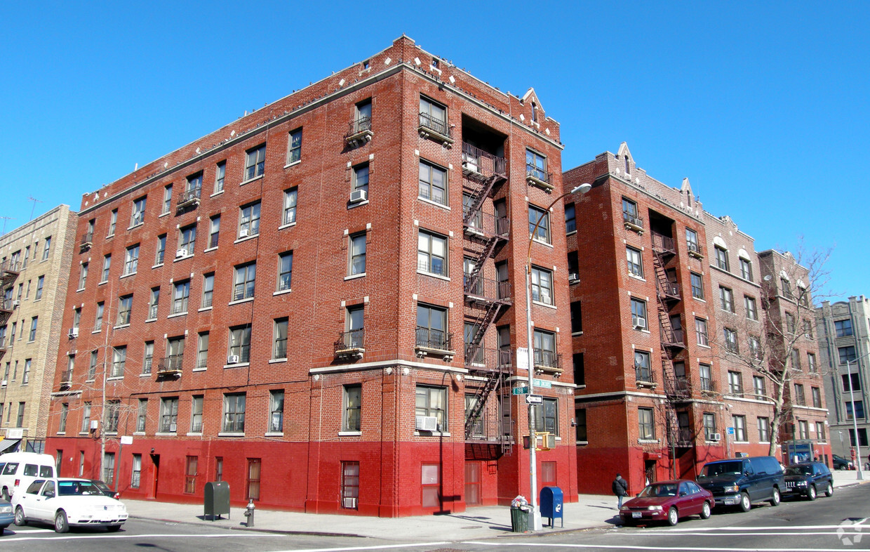 Building Photo - 2851-2855 Grand Concourse