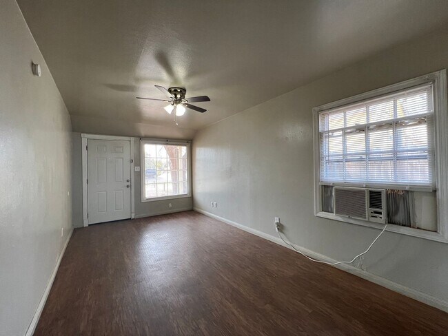 Foto del edificio - 2216 22nd St